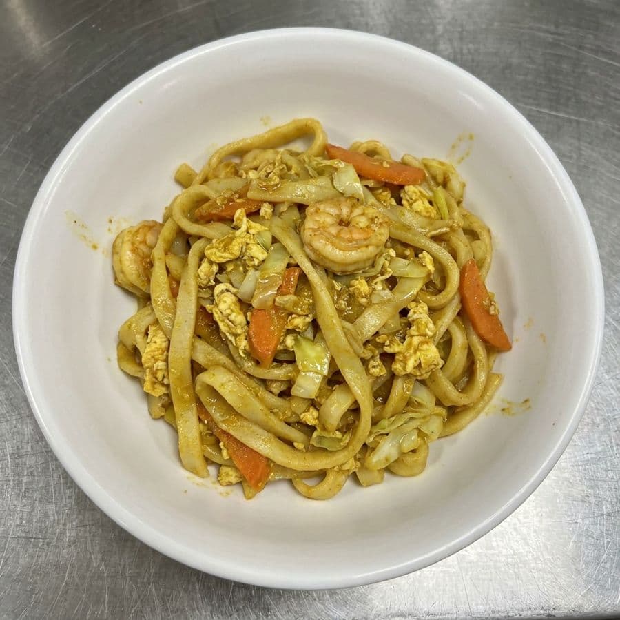 Shrimp Pad Sen with Curry