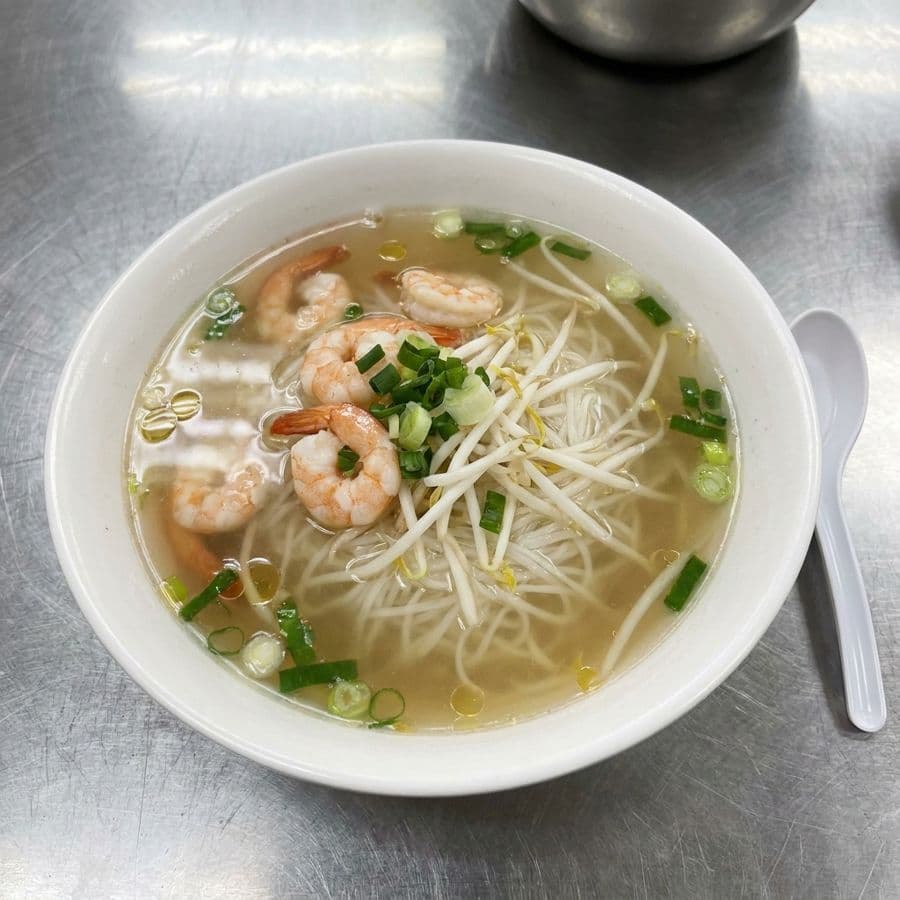 Thai Noodles Soup with Shrimp