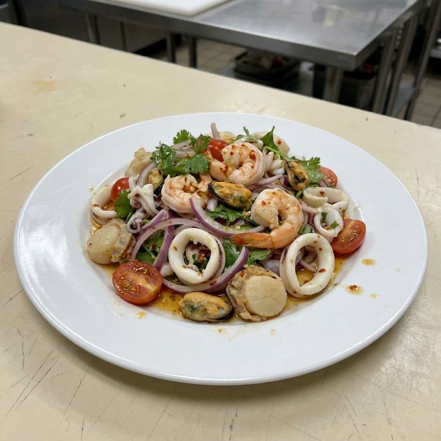 Yum Talay (Seafood Salad)