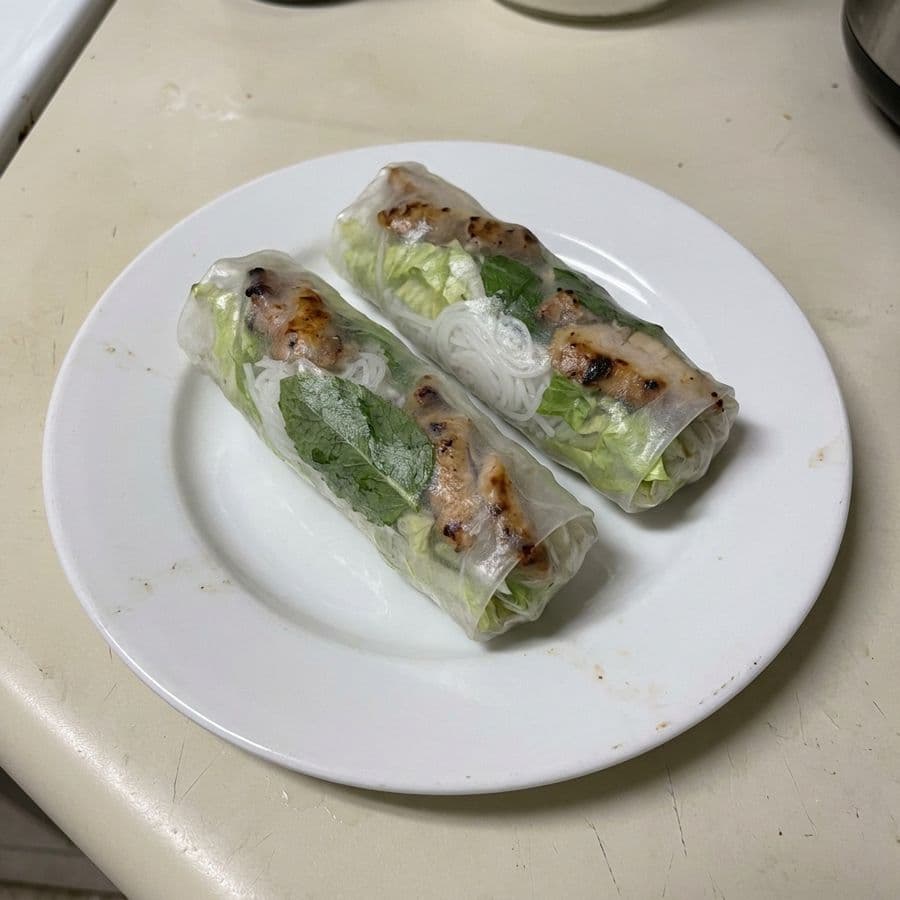 Chicken Fresh Rolls (3 pcs)