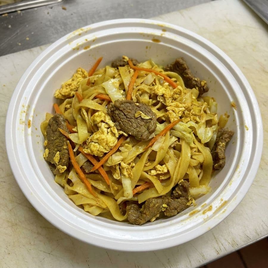 Beef Pad Sen with Curry