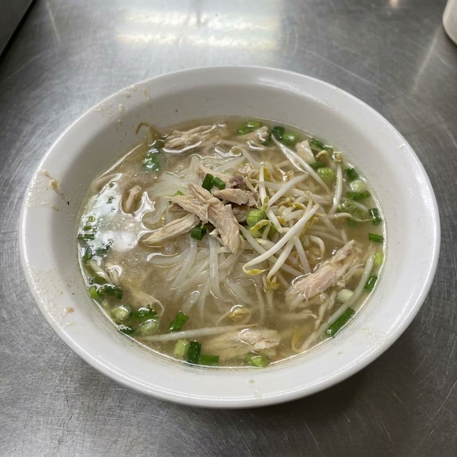 Thai Noodles Soup with Chicken