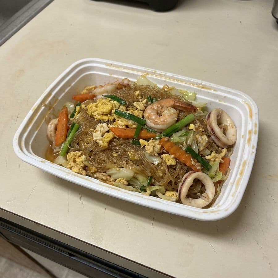 Seafood Pad Woon Sen